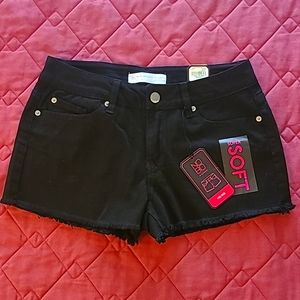 No Boundaries mid rise black shorts size 11